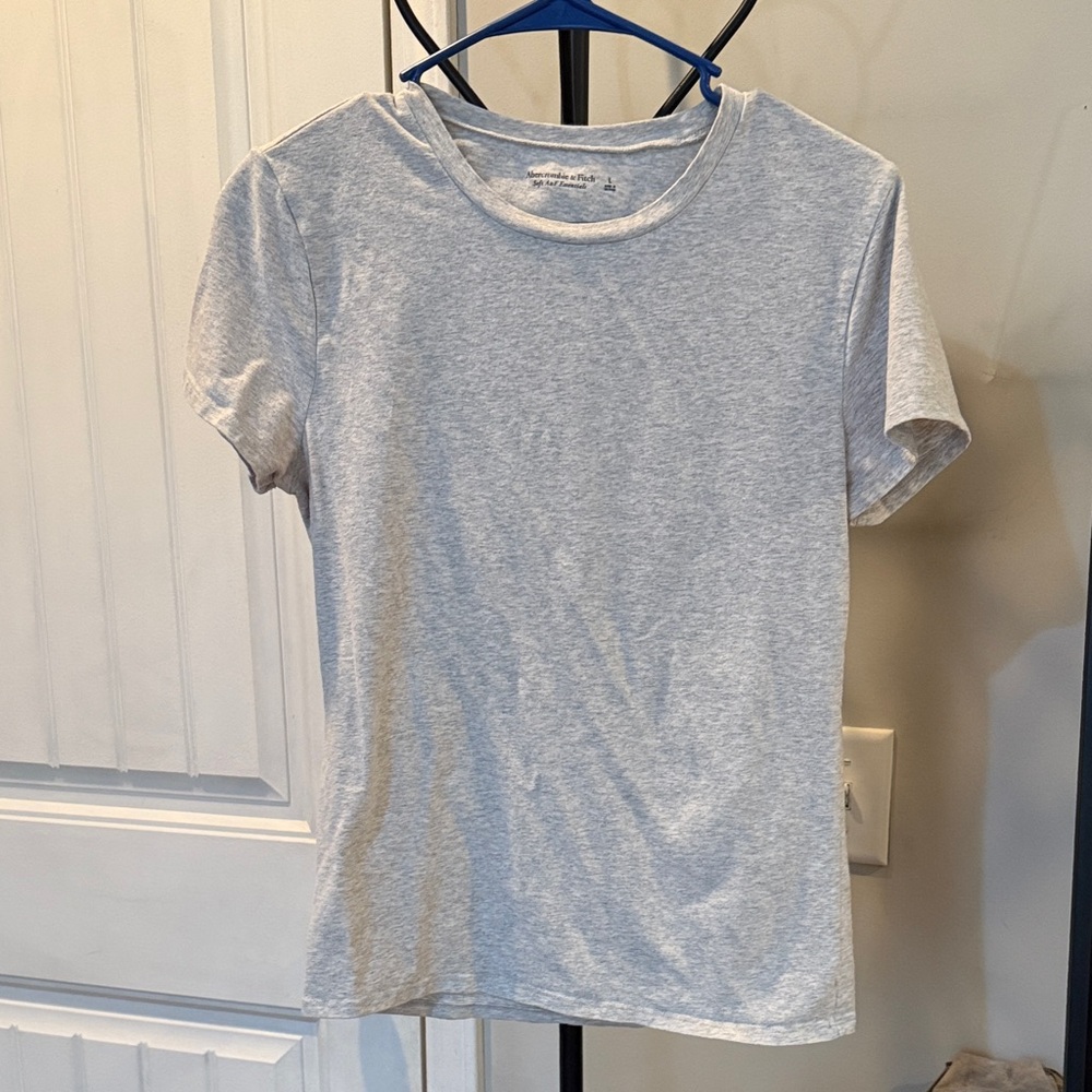 Women’s Classic Gray Abercrombie & Fitch T-Shirt